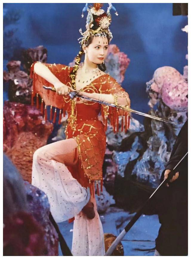 《西游记》经典角色万圣公主 现身为熟女,惊艳依旧,引