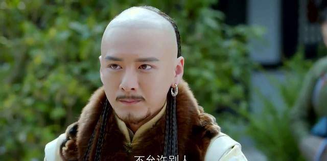 这其中就有布占泰和努尔哈赤.