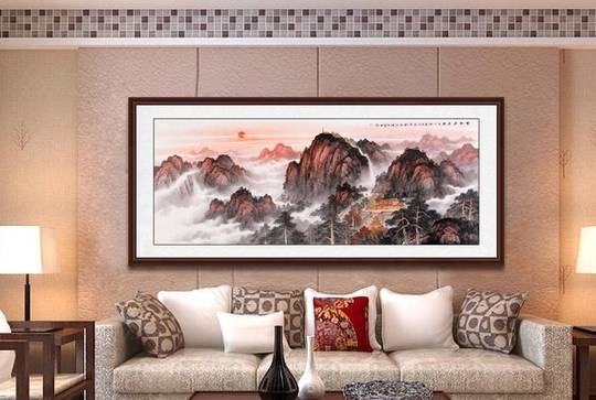 客厅的东墙挂什么画好?