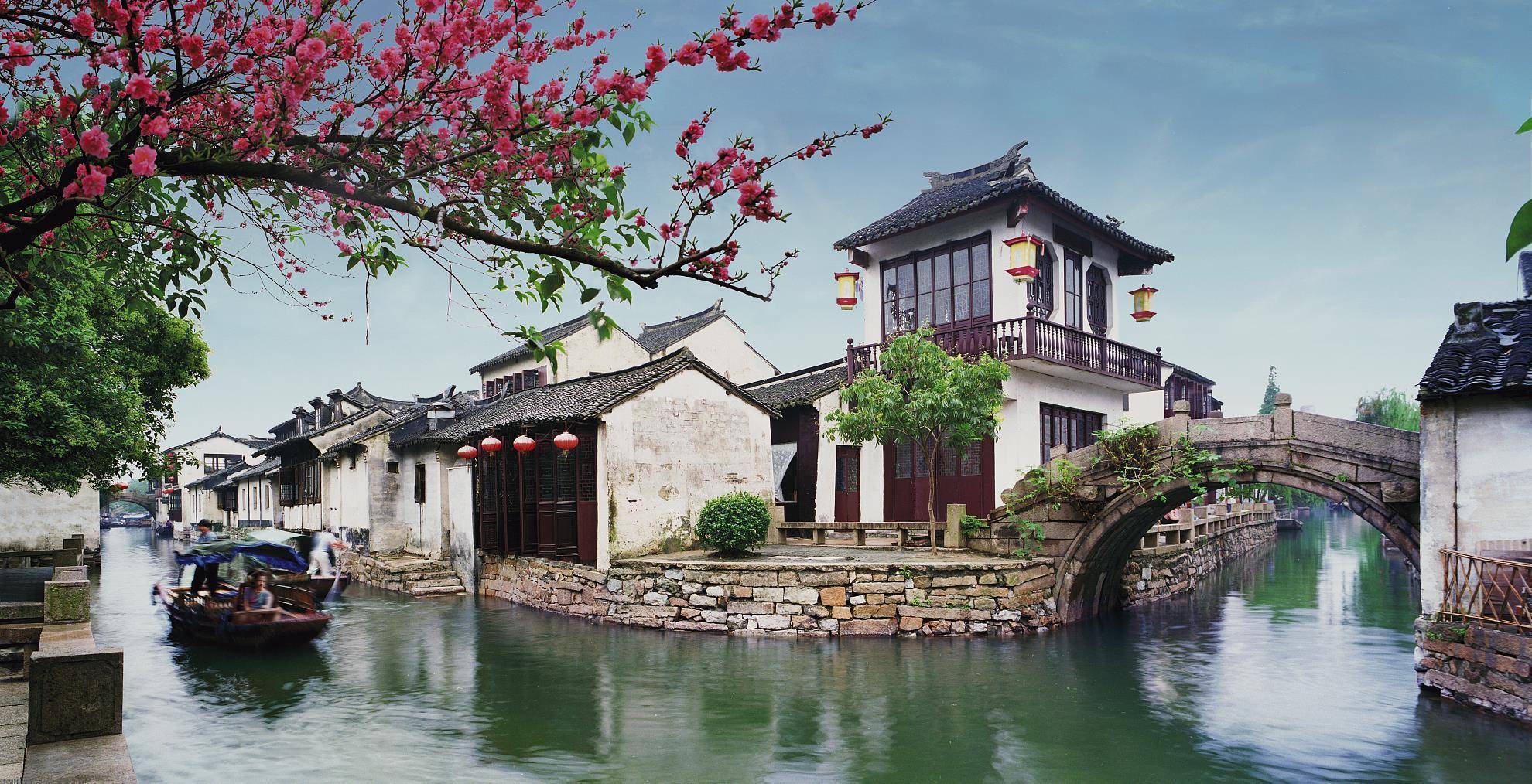 江苏周庄古镇和同里古镇哪个值得去?周庄人多热闹更好玩_商业化_服务_