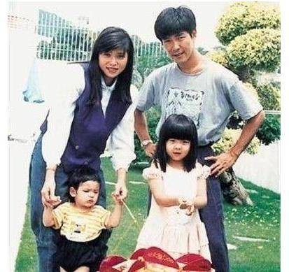 1982年,这部元彪妻子大胆出镜电影,改变了师兄弟三人命运_洪金宝_成龙