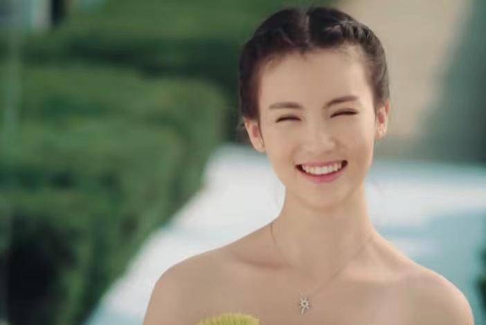 金晨20岁到34岁颜值变化,真是越来越有味道