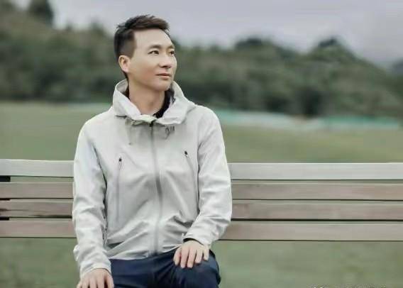 康辉:工作28年甘心当丁克,如果能重来,我一定为了母亲早要孩子_电视