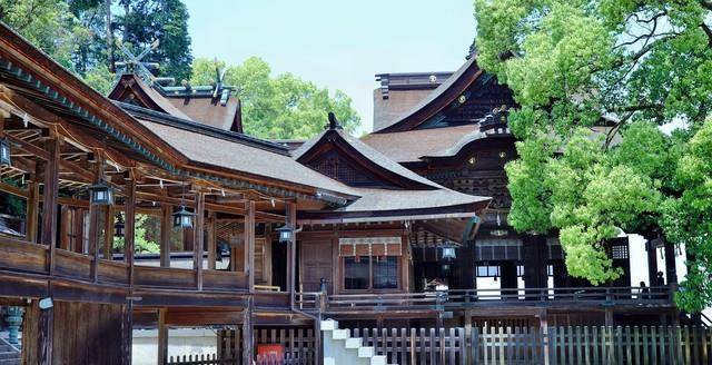 在金刀比罗宫,爬上1368阶,探访航海守护神,顺路体