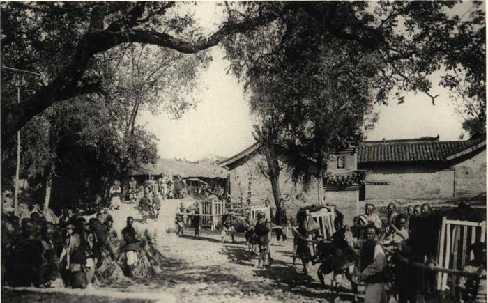 汉中乞丐往事:耍蛇,穿青,开红山,"叫花头"有三个