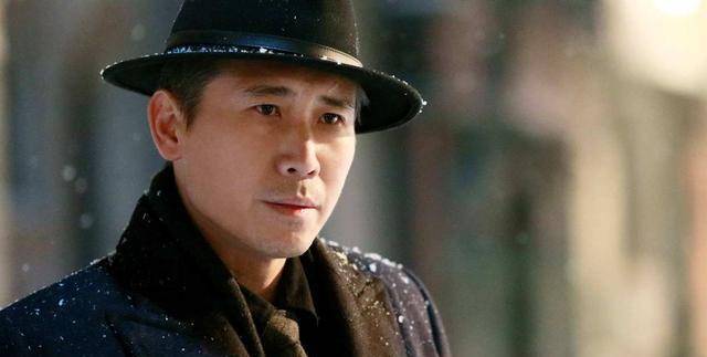 5肖央肖央,1980年112月7日出生于河北省承德市,毕业于北京电影学院