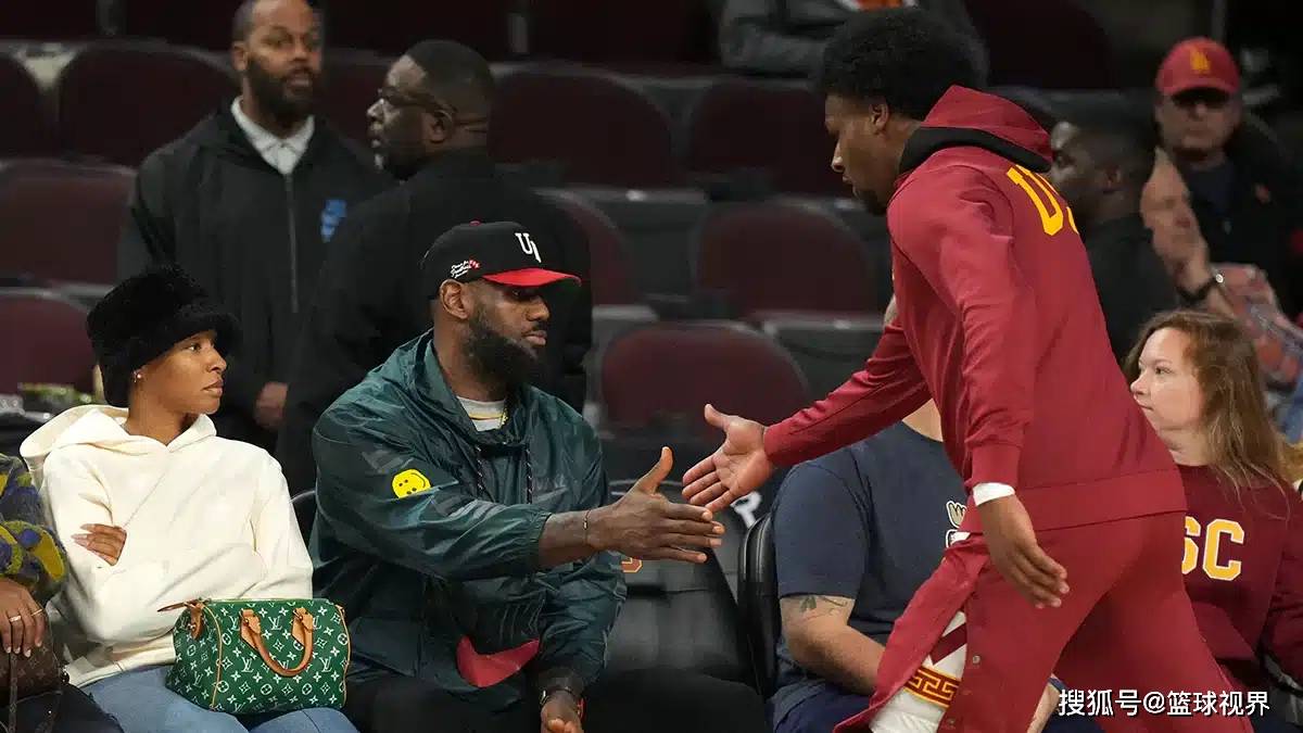 nba将取消扣篮大赛?球迷呼吁用三项新赛事取代_勒布朗_布朗尼_父子