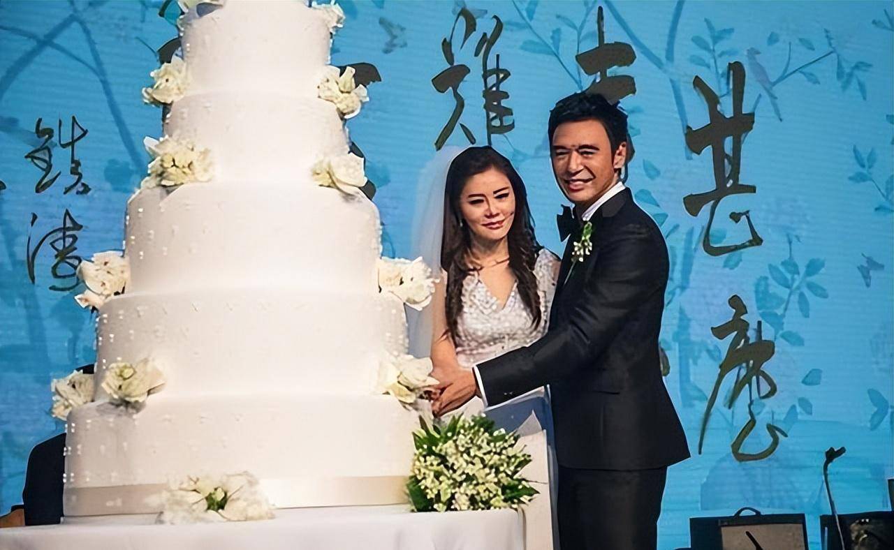 潘粤明被董洁毁了家庭事业和名声,有人比他更惨_钟镇涛_章小蕙_婚姻