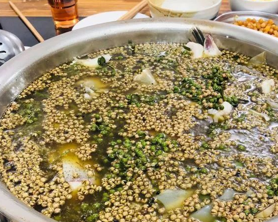 新的一年怎么能不吃鱼?_地址_鱼肉_石锅