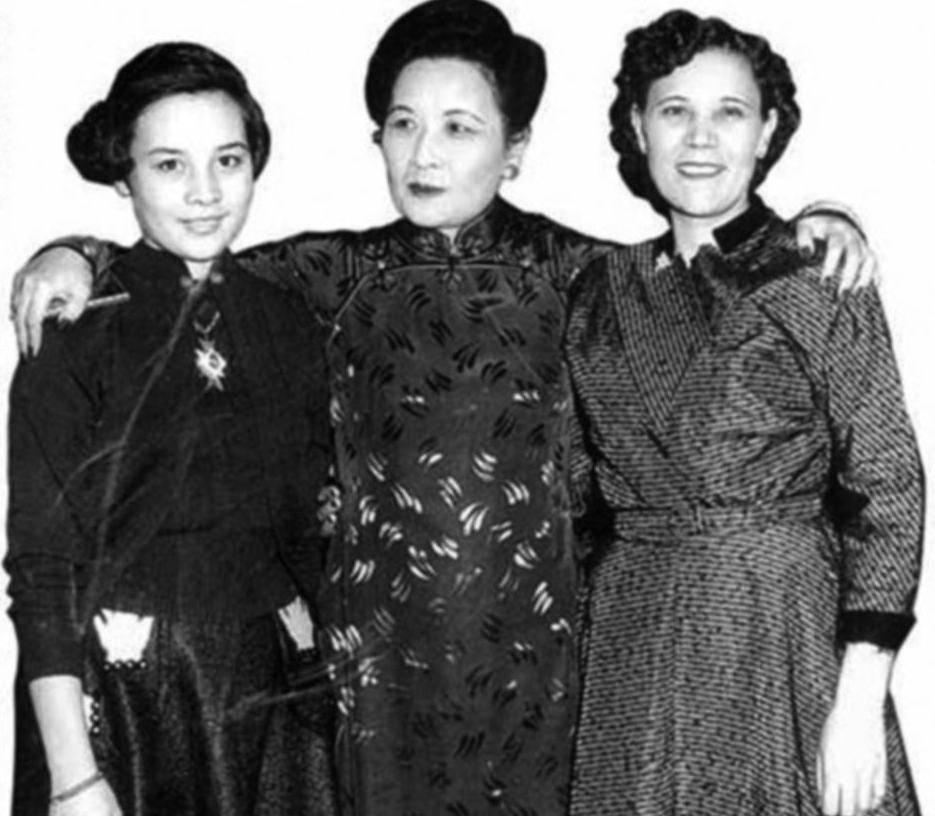 在海外无人求助,又打电话给他,俞扬和比较热情,接到电话后就义无反顾