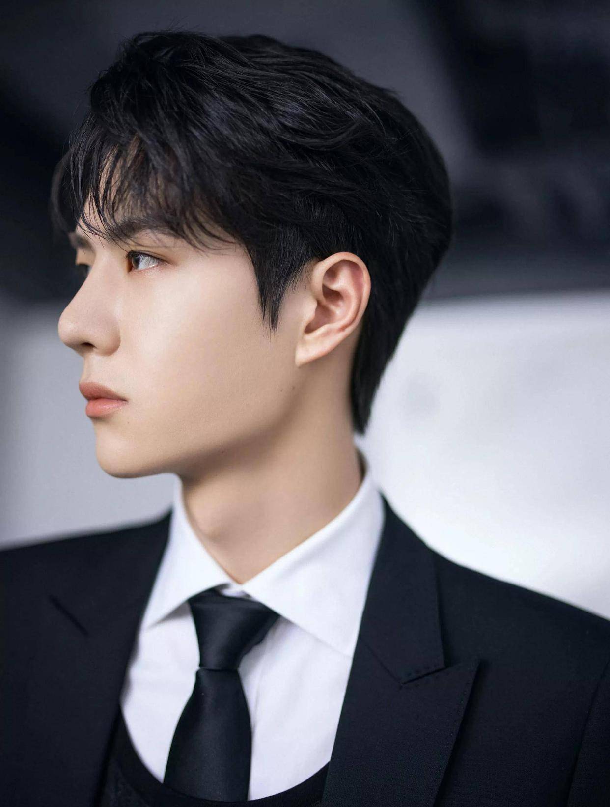 杜华为王一博发声,造谣者好自为之_网络_网友_伤害