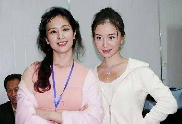 "神仙姐姐"刘亦菲是全家最丑?