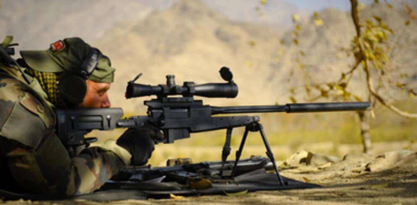 世界排名第一狙击手狙敌542人被炸掉半边脑袋还活到97岁_西蒙·海耶