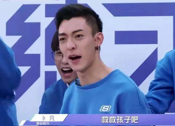 卜凡却拖欠不还,还对她进行种种抠门行为,如点外卖让女方付账,对生日