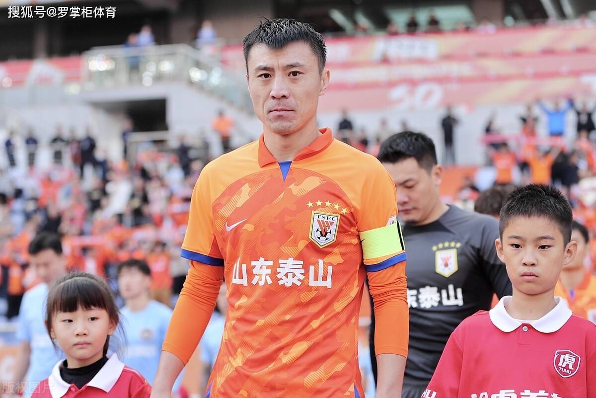 强行安排鲁能过气老将踢首发后腰,让川崎措手不及_郑铮_位置_比赛