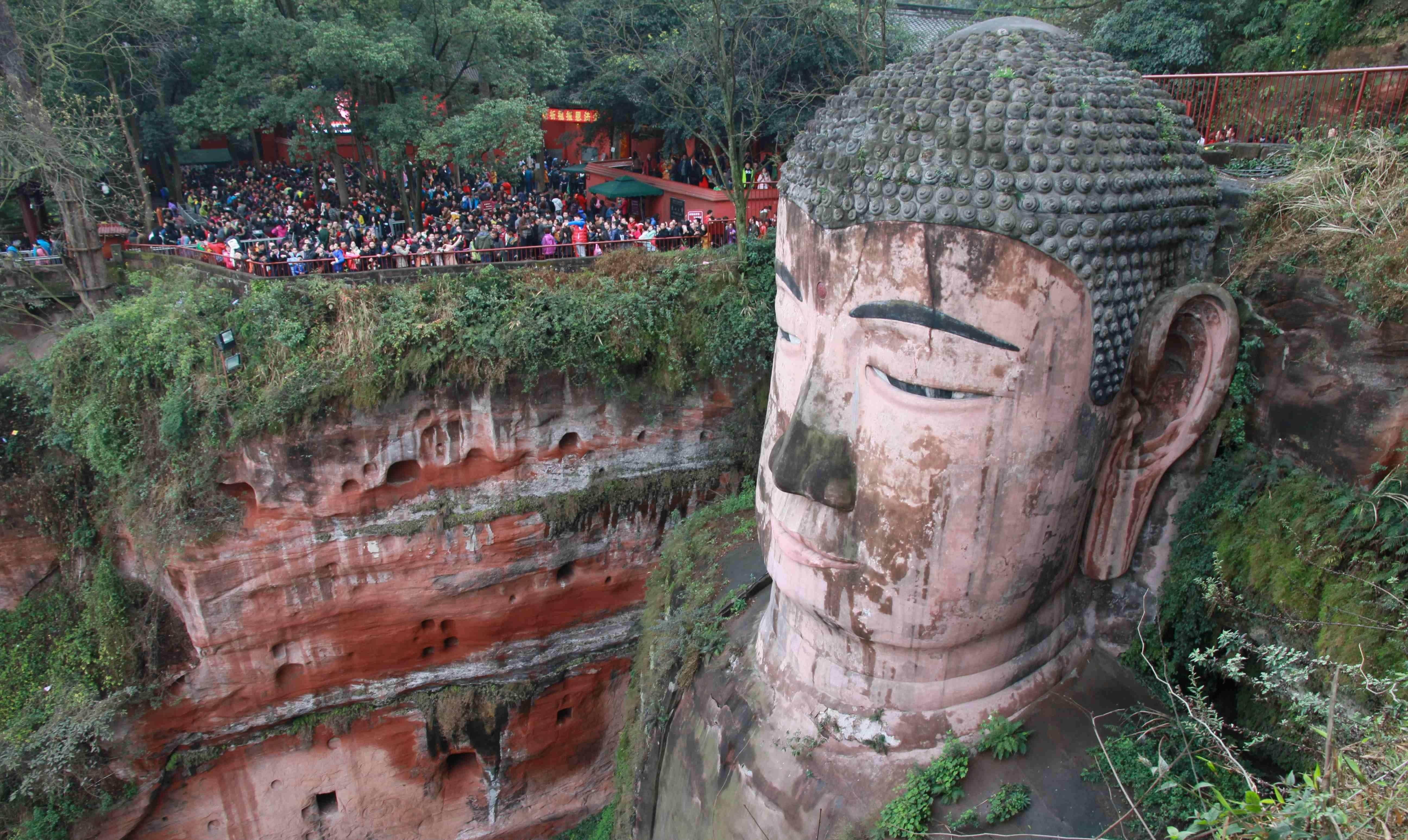 50年前乐山大佛大发现!胸口处发现神秘密室,所藏之物令人失望_弥勒_凌