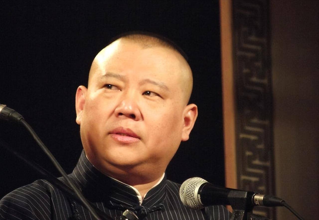 看德云社和岳云鹏现状,终于明白,曹云金当年出走,并不
