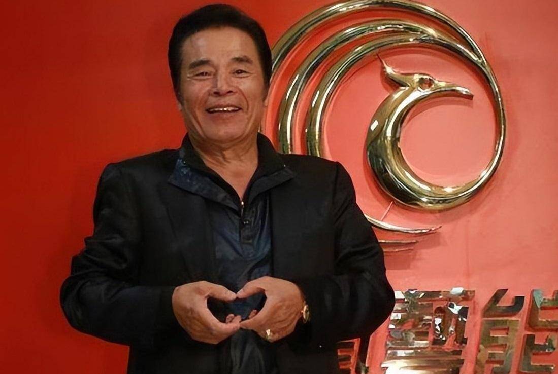 71岁影帝曾妻妾成群,6个女人侍一夫,71岁宝刀未老再娶7房娇妻_雷洪