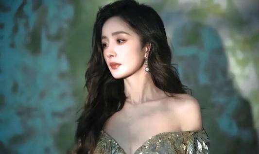 杨幂54亿争女儿抚养权?当年离婚协议内容,终于曝光.