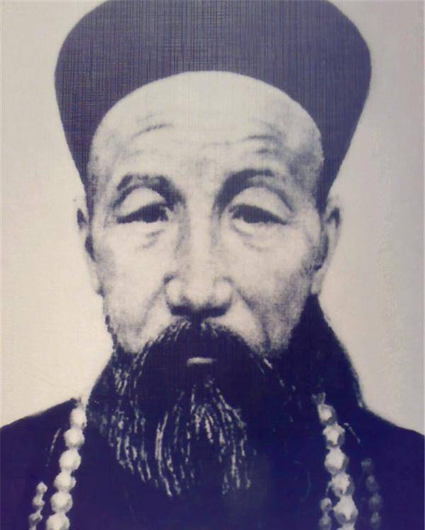 进入现代,对于中国近代史方面极具权威的学者徐中约也评价说:"他是19