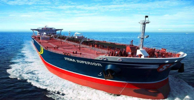 为什么货轮驾驶室要安在船最后?不会遮挡视线吗?看完明白了_装置_驾驶