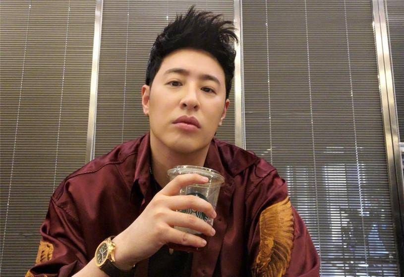 潘玮柏否认婚姻!挺身而出维护妻子,态度坚决让人羡慕._网友_什么_外界