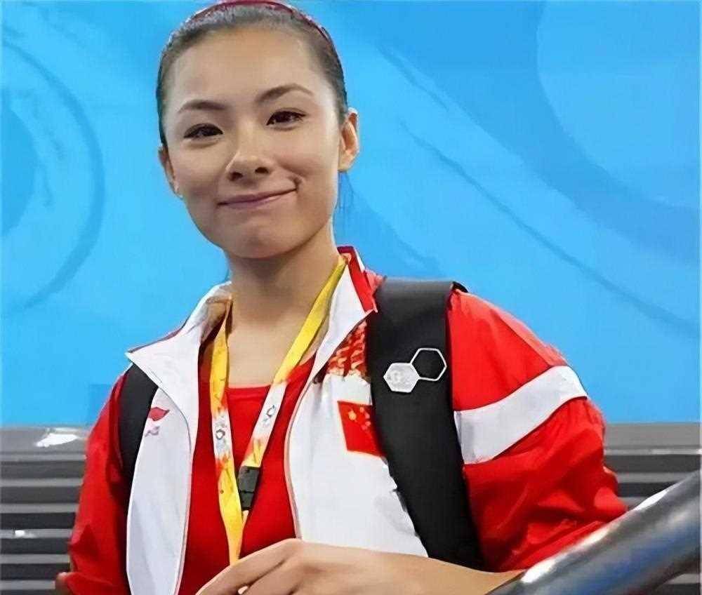 45岁奥运冠军刘璇近况:嫁入豪门被宠成少女,如今已是霸道女总_人生