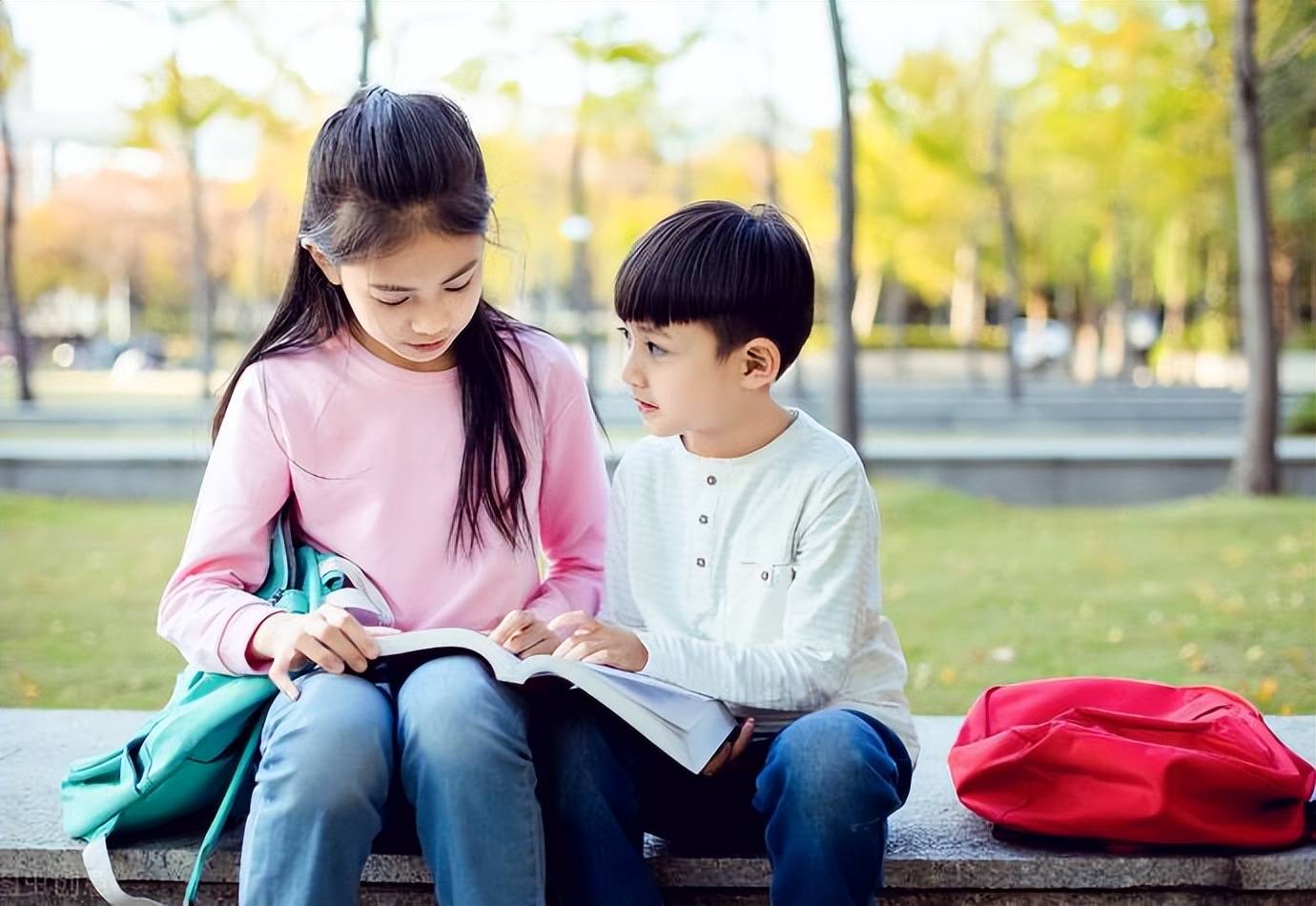 《家庭教育促进法》回归家庭:爱的教育与心灵的觉醒_好孩子_成长_父母