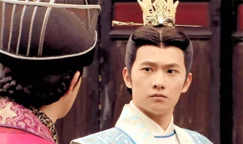 山东一座82米小山,连下15天大雨,考古队赶到:下面埋着曹植墓_墓室