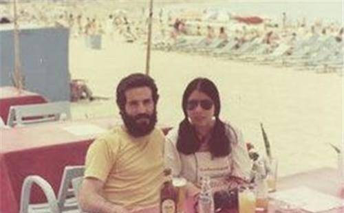 三毛初恋舒凡:为逼对方娶自己,休学出国,2人结局却完全对调_男子_爱情