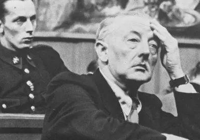 这个骗子造出来的东西 比真的还真 希特勒都被他耍