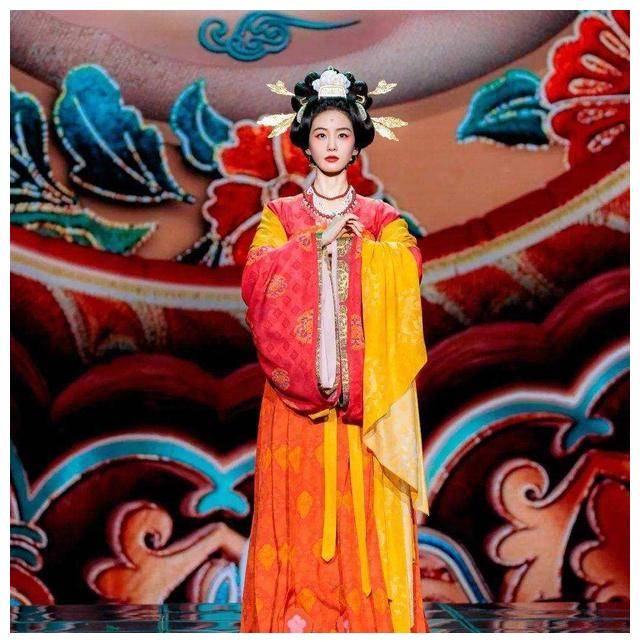 刘诗诗首次登上春晚,燃爆舞台,中国审美精彩绝伦!_文化_传统_艺术