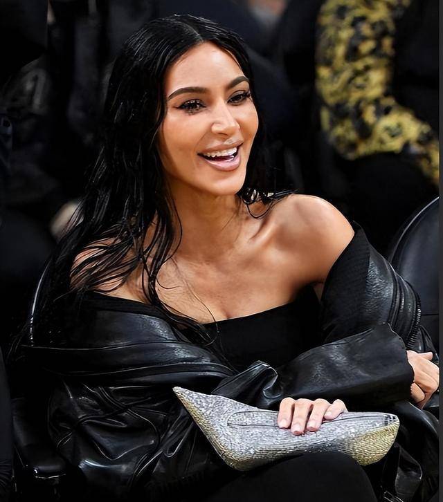 侃爷_变化_冲突