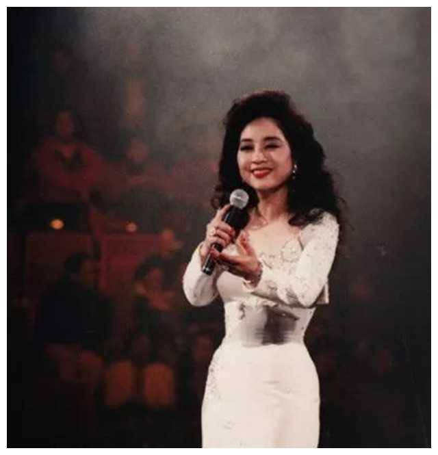 徐小凤_乐坛_事业