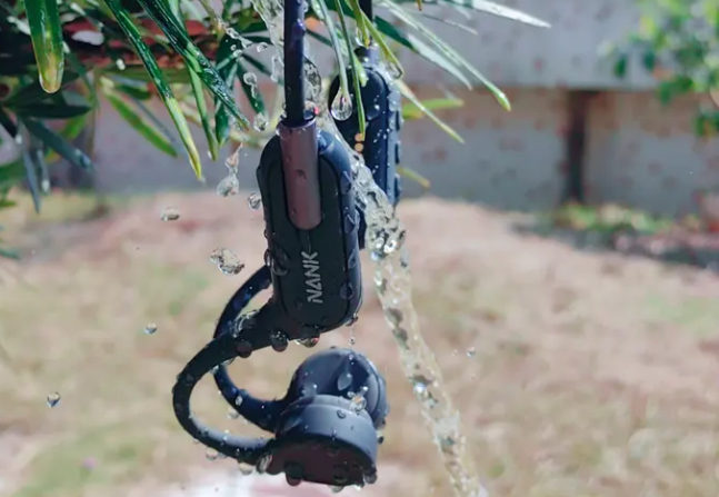 「不交智商税」2024三款游泳耳机测评,南卡、韶音、墨觉谁是王者？