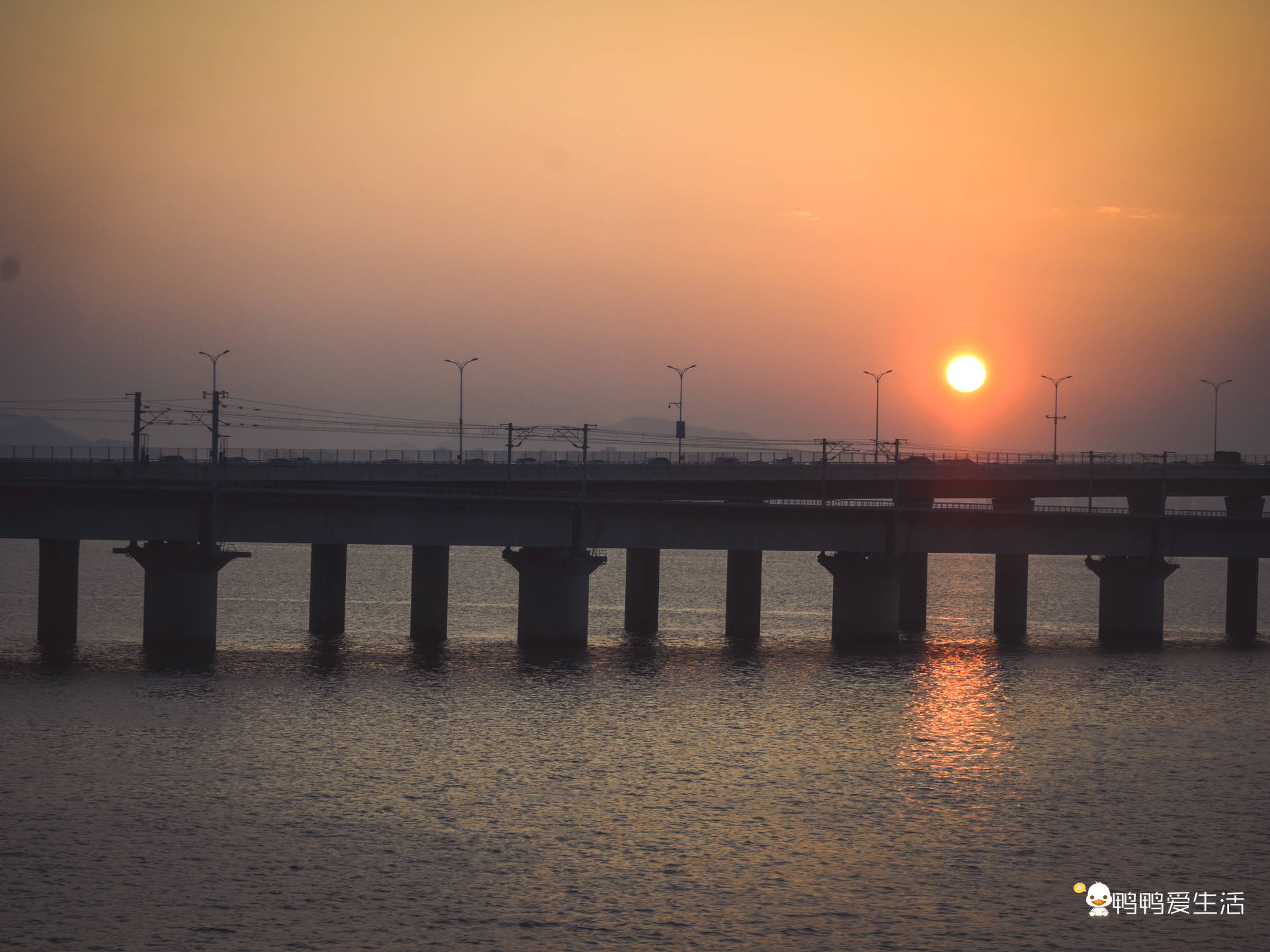 十里长堤人气旺,可欣赏绝美海上地铁和日落美景_杏林_集美学村_海堤