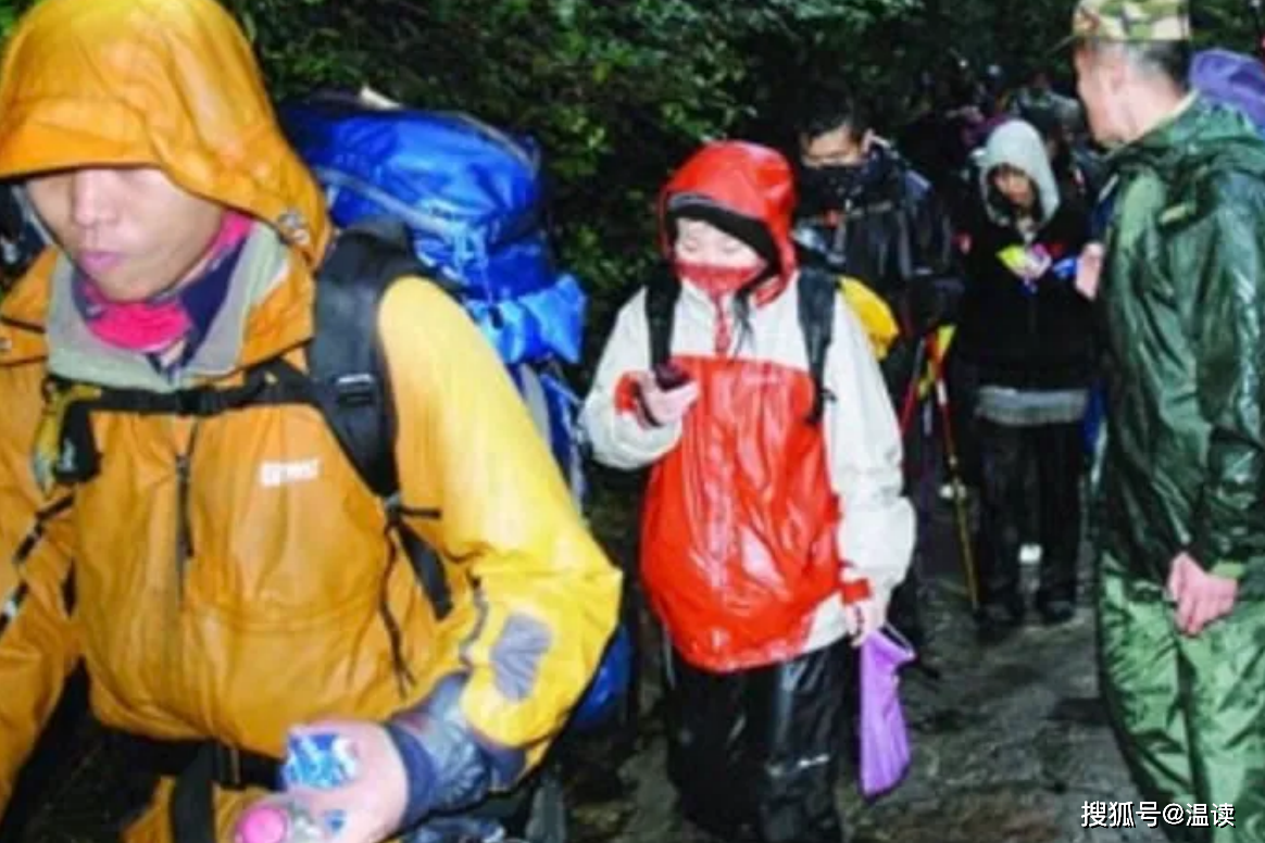 2010年民警舍命救18名复旦学生,不感恩却辩解:牺牲只是概率问题_侯盼