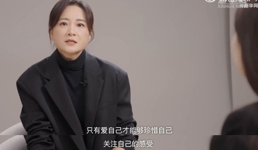 瘦身100斤的贾玲比春晚热度还高,她真是个狠人_电影_相声_电话