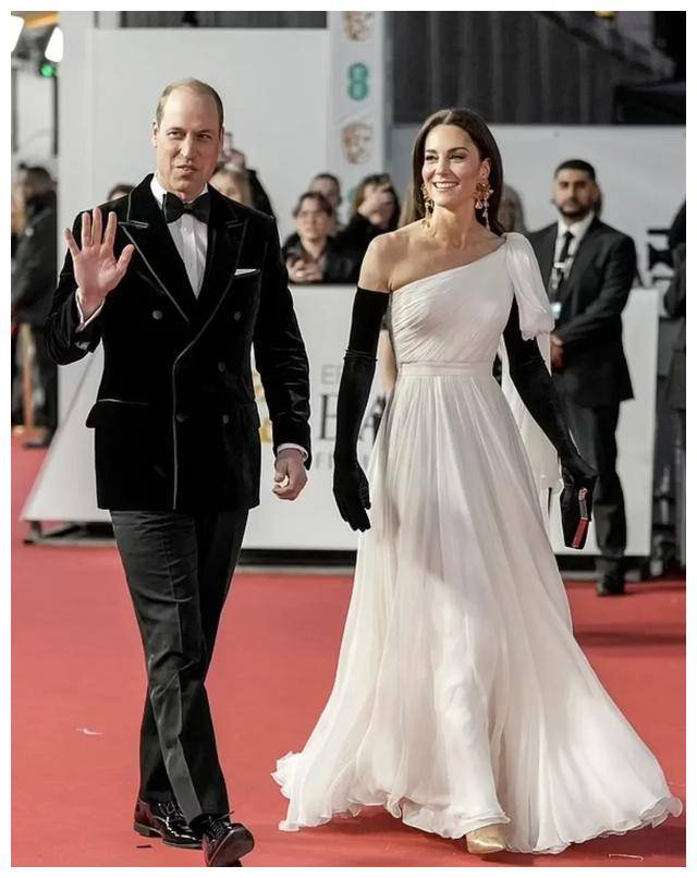 威廉王子独自获赞出席英国电影学院奖,凯特守在家中._活动_艺术_支持