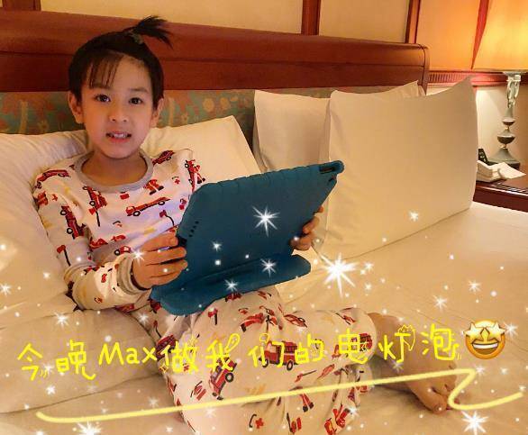 吴尊晒度假照秀肌肉,让max站肩膀上"爸爸力"爆棚,跟女儿合影超帅_nei