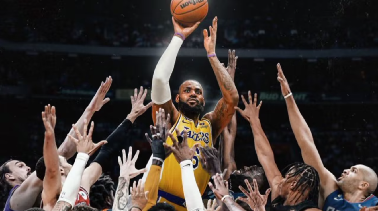 詹姆斯在下一盘很大的棋_比赛_老詹_时候