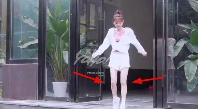 段奥娟solo后首登杂志,穿一身运动装晨练,"纸片腰"太优越_锻炼_年龄