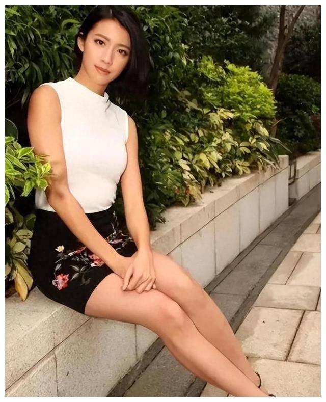 蔡思贝_王浩信_经历