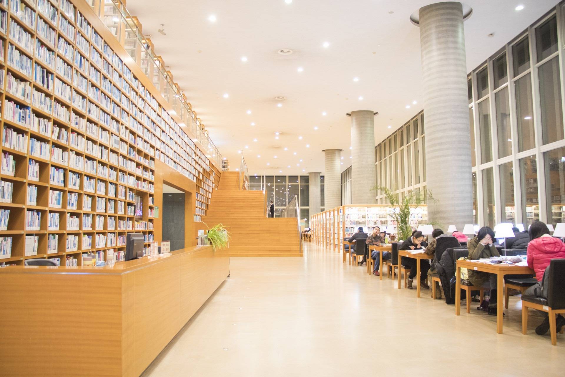 理工类985名校本科就业率不及双非普本_毕业生_院校_大部分