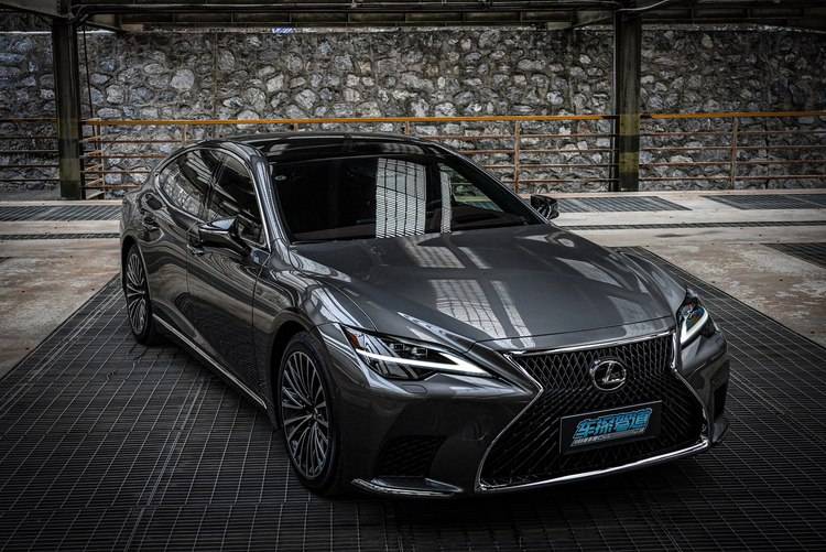 它的答案或许就是不从众 试雷克萨斯ls 500h_搜狐汽车_搜狐网