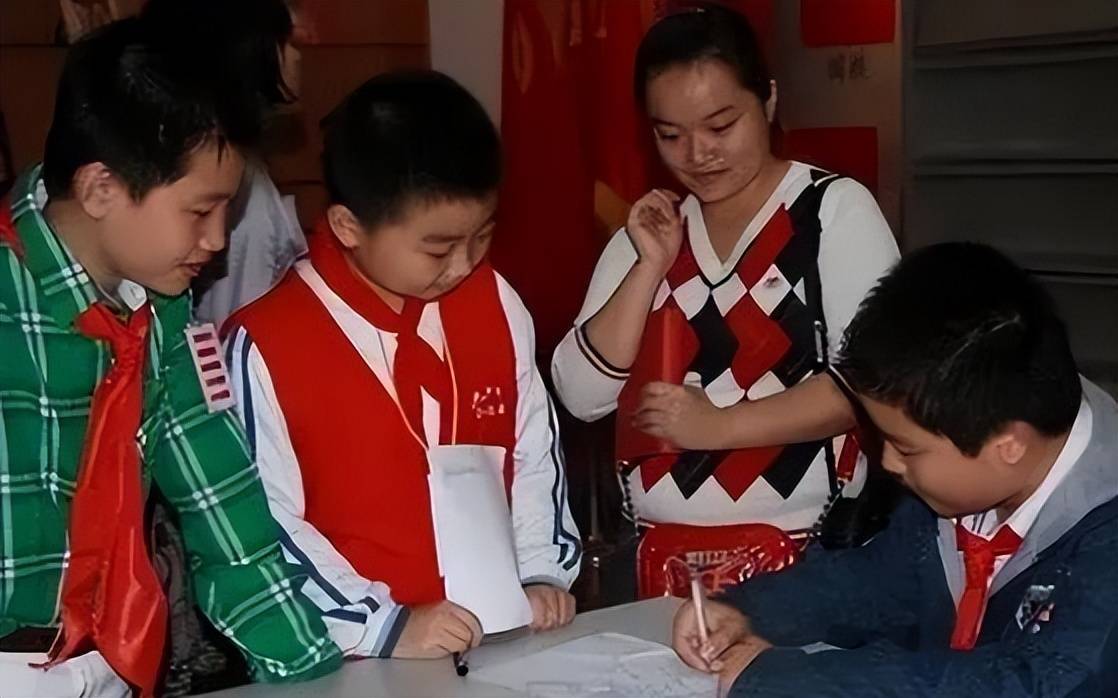 黄艺博_教育_家长