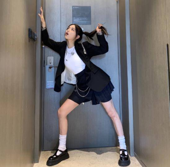 镜头_几位_演播室