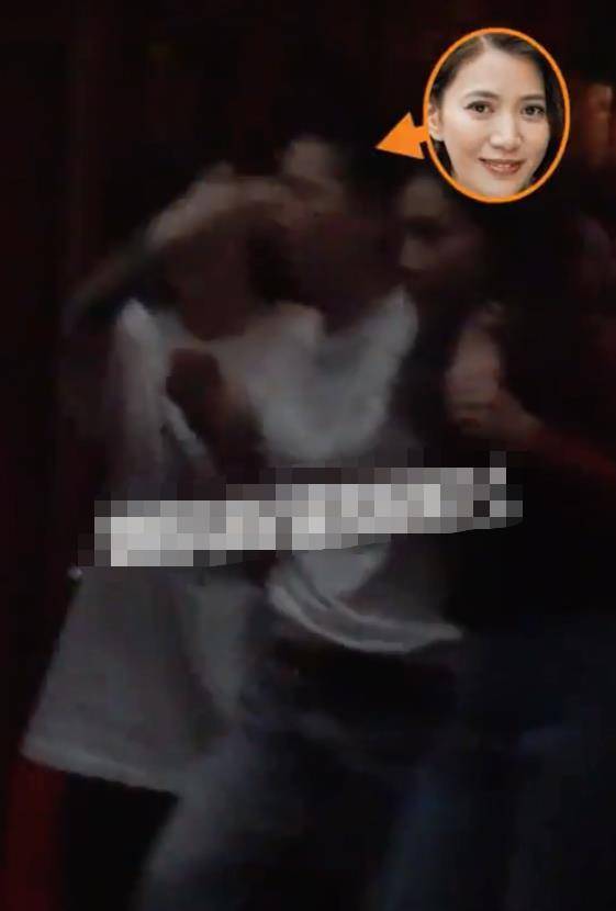 袁咏仪深夜与陈赫宋祖儿聚餐,喝到走不动路,需两人搀扶醉相狼狈_休闲