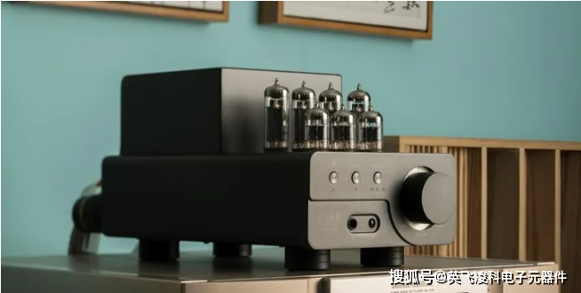 几个月前帮亲戚买了一对乐富豪林顿音箱,然后把用了哈曼卡顿hk990功放