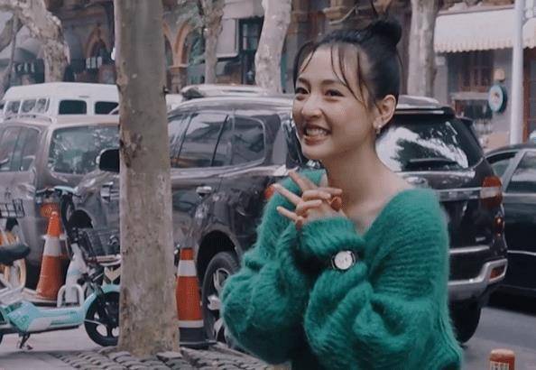 29岁吴倩晒剧组日常,尖下巴明显,脸上没有一点肉,越来越不像她了_孩子